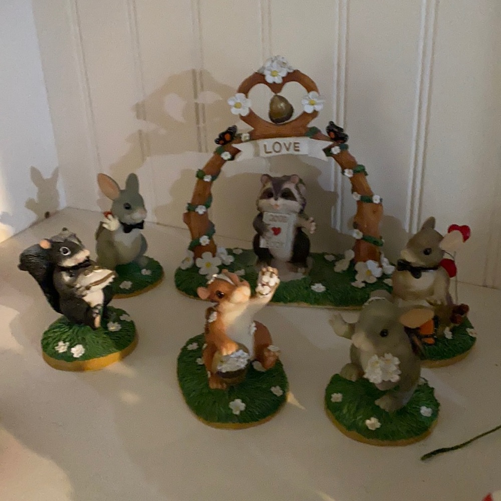 Charming Tails Wedding Set groom bride 6 pieces